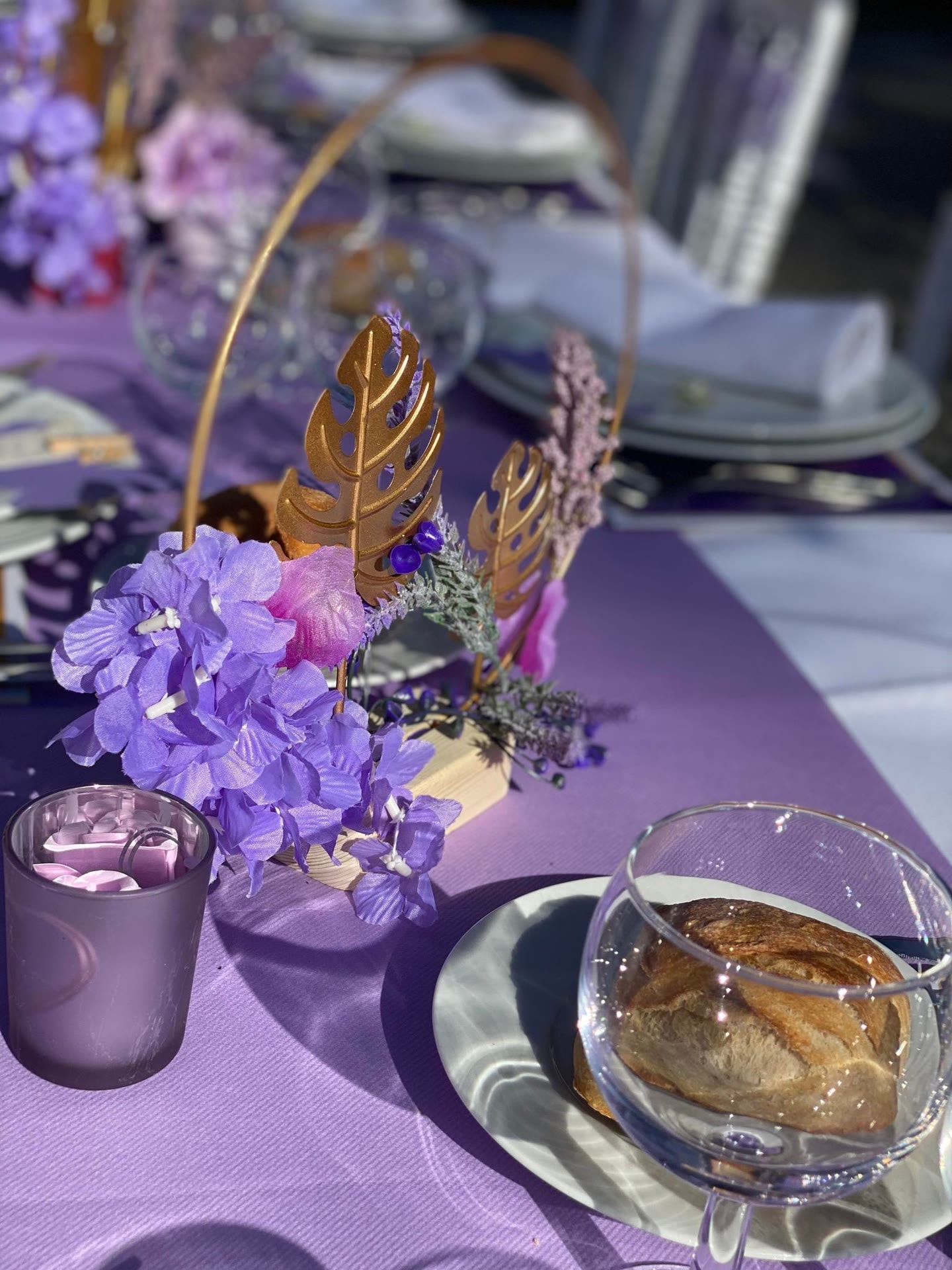 Table dressée fleurie Best Events — démarche écoresponsable et produits locaux